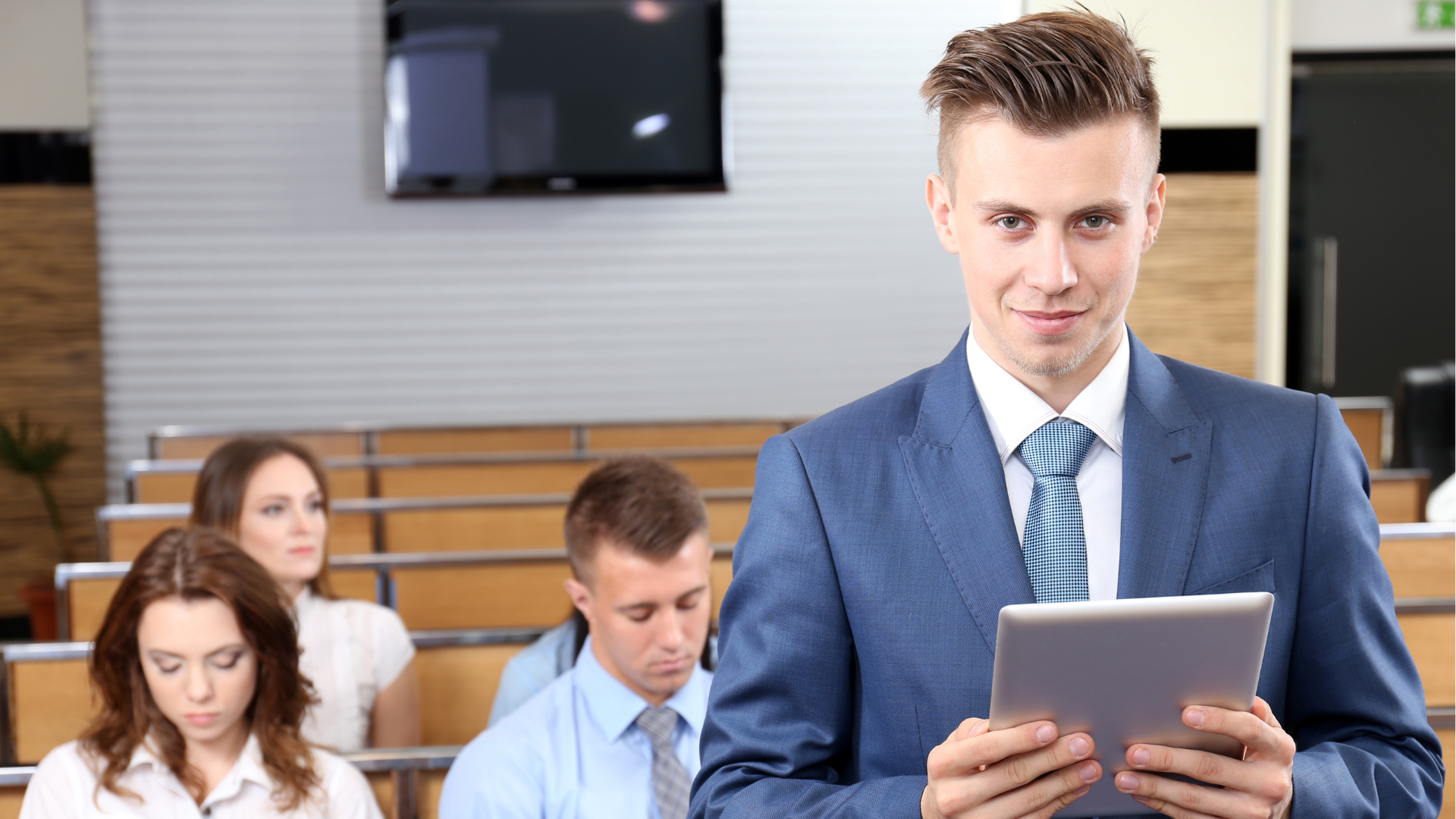 Wie Sie als Arbeitslose:r die richtige Weiterbildung wählen